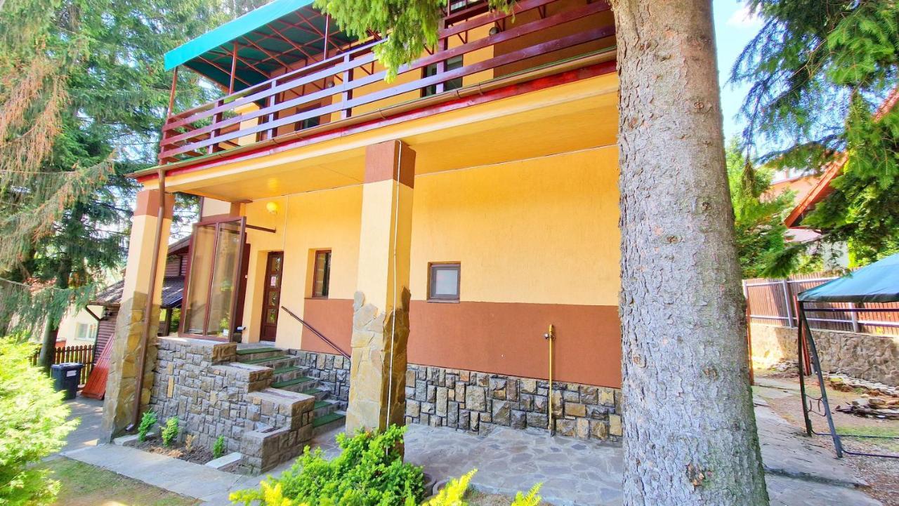 Casa Cu Brazi Hotel Buşteni Eksteriør billede